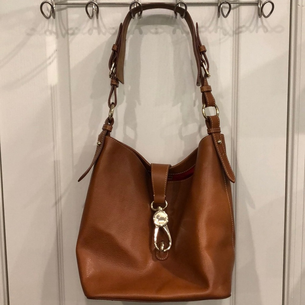 Dooney & Bourke Bucket Bag 💕
